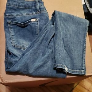 Special A Cropped Skinny Size 13